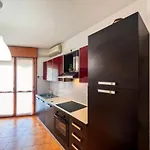 Modern With A Spacious Terrace 公寓 比比翁