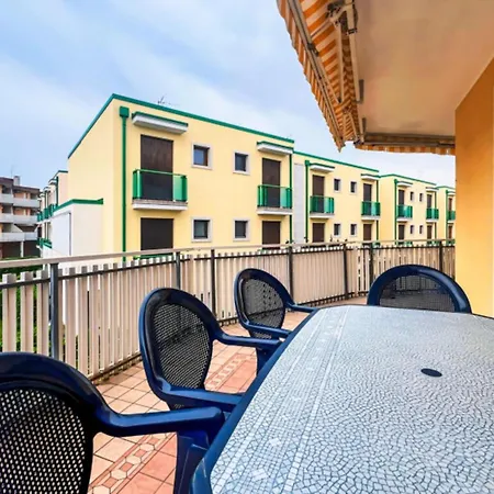 Beautifully Furnished Apartment Bibione