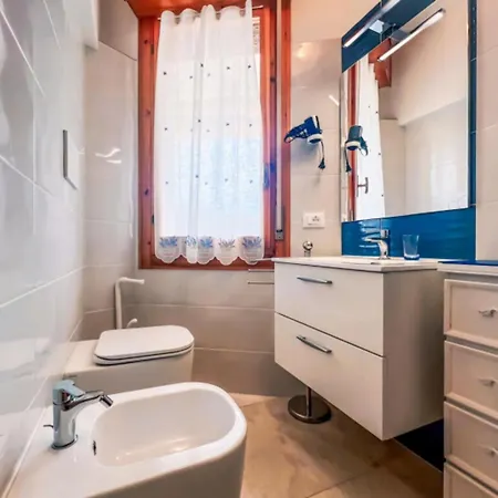 Beautifully Furnished Apartment